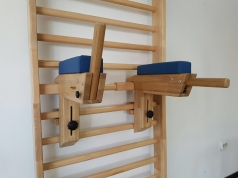 Összecsukható vízszintesen , a bordásfalhoz csatolhatók, kod 270-3